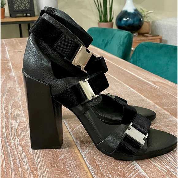 Manning Cartell Transformer Buckle strap block Heels - Picture 6 of 15
